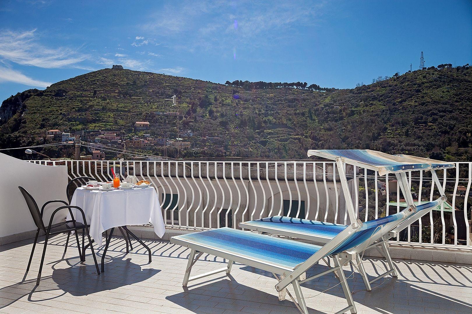 Hotel Caruso Massa Lubrense Exterior foto