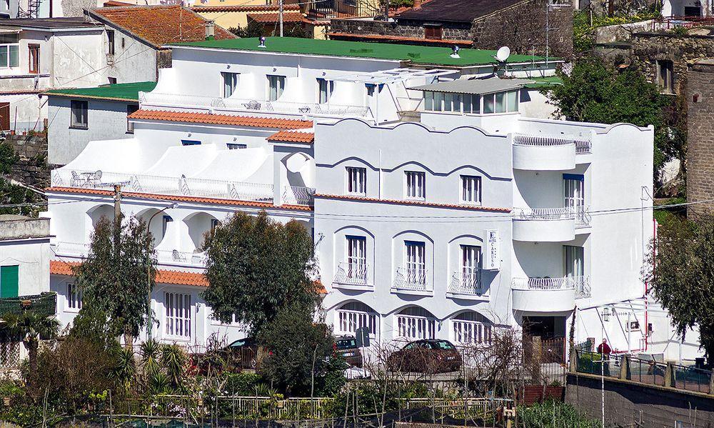 Hotel Caruso Massa Lubrense Exterior foto
